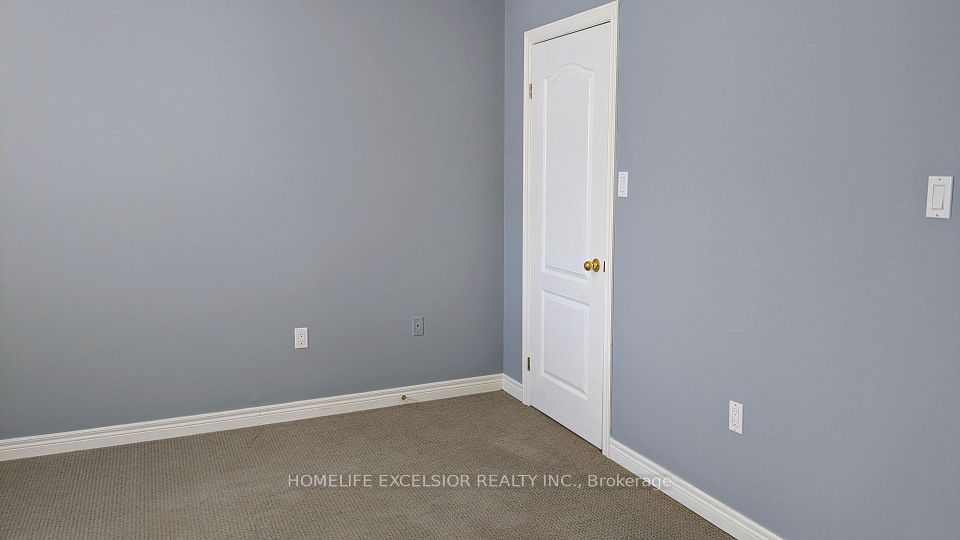 25 Amberview Drive Upper Unit, Georgina, ON L4P 3X8 12