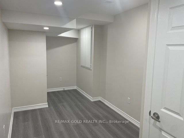 48 Andress Way Main Floor Plus Basement, Markham, ON L3S 0E9 23