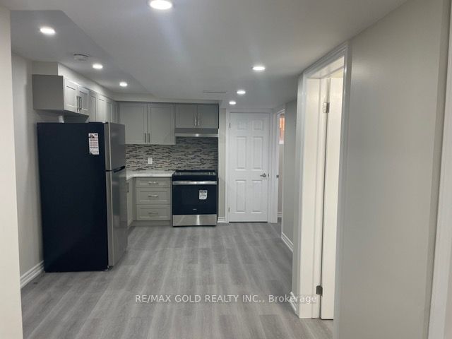 48 Andress Way Main Floor Plus Basement, Markham, ON L3S 0E9 24