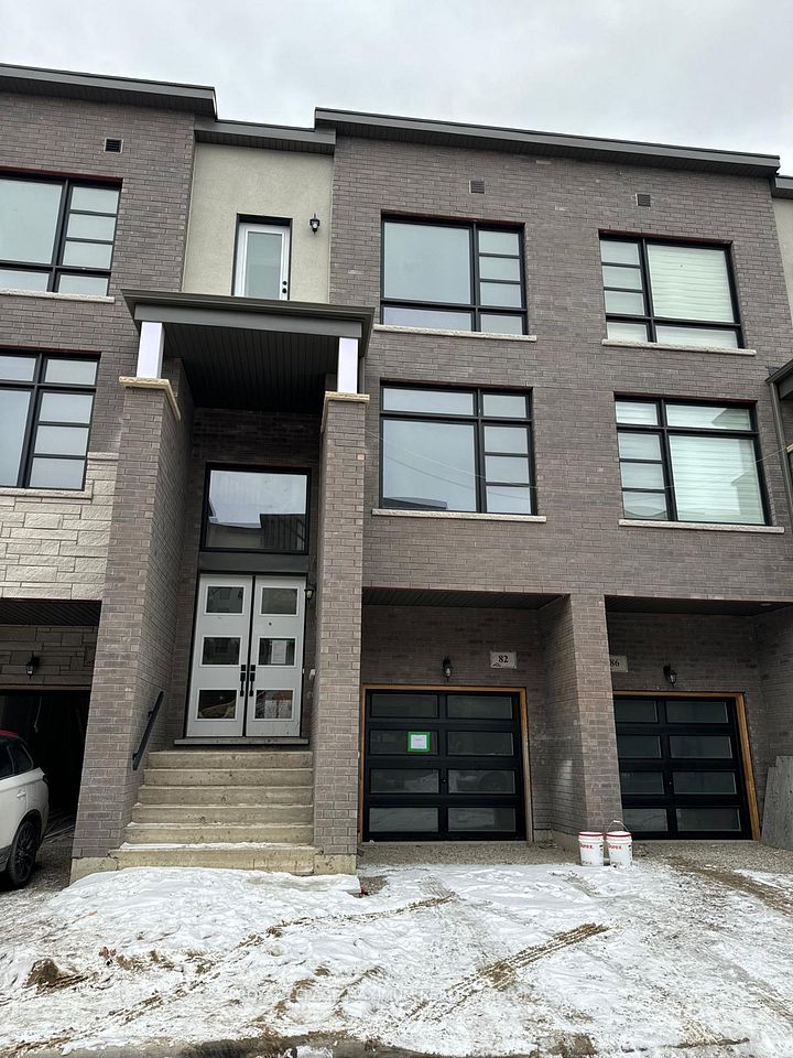 Att/Row/Townhouse at 82 Paradox Street, Vaughan, ON L4L 1A7