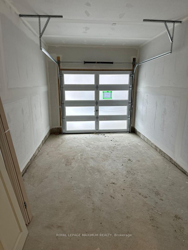 82 Paradox Street, Vaughan, ON L4L 1A7 23