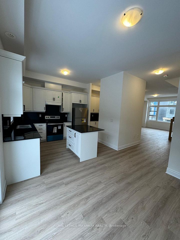 82 Paradox Street, Vaughan, ON L4L 1A7 8