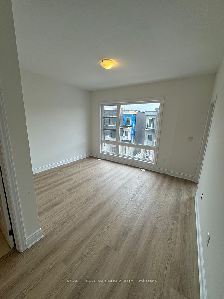 82 Paradox Street, Vaughan, ON L4L 1A7 3