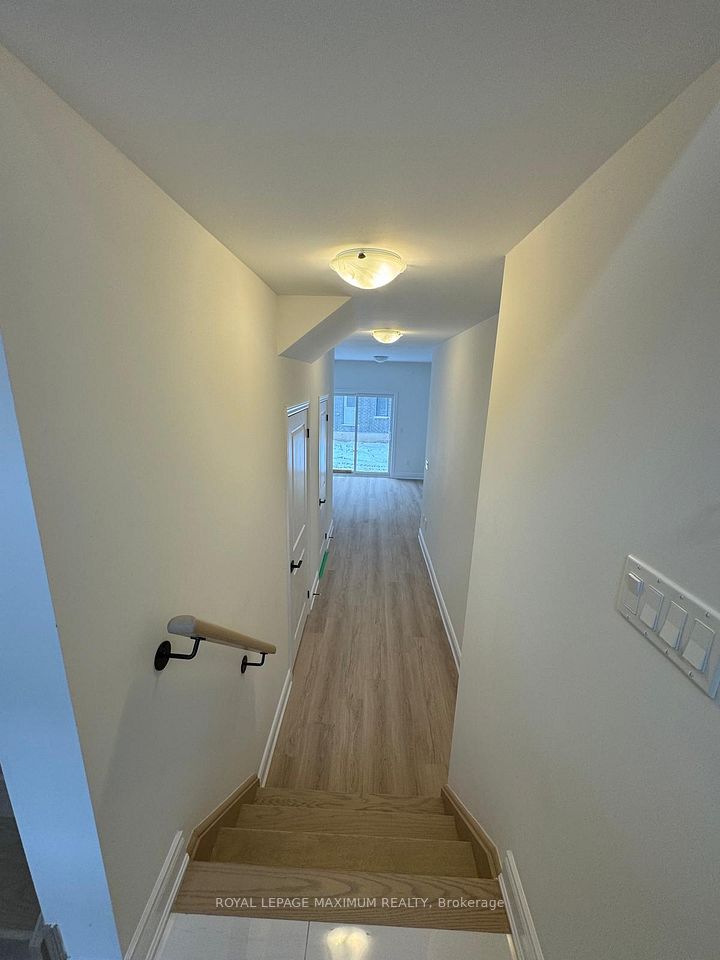 82 Paradox Street, Vaughan, ON L4L 1A7 22