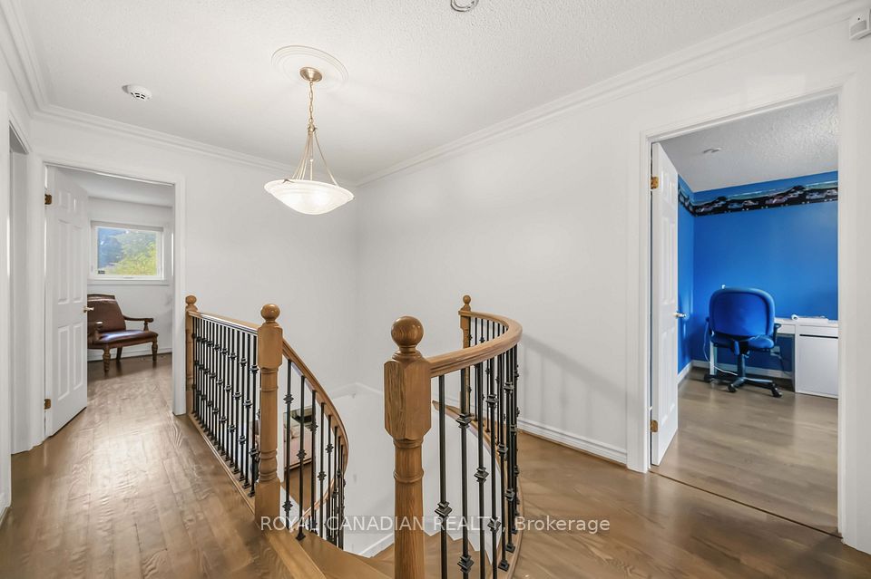 135 Tilman Circle, Markham, ON L3P 6A4 25