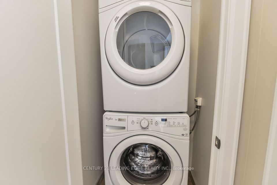 9 Stollery Pond Crescent 210, Markham, ON L6C 0K1 18