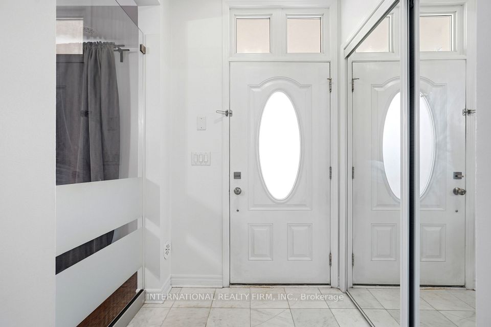 7 Brighton Place 44, Vaughan, ON L4J 0H1 4