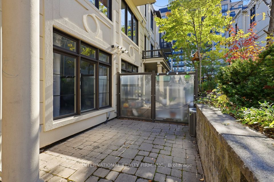 7 Brighton Place 44, Vaughan, ON L4J 0H1 2