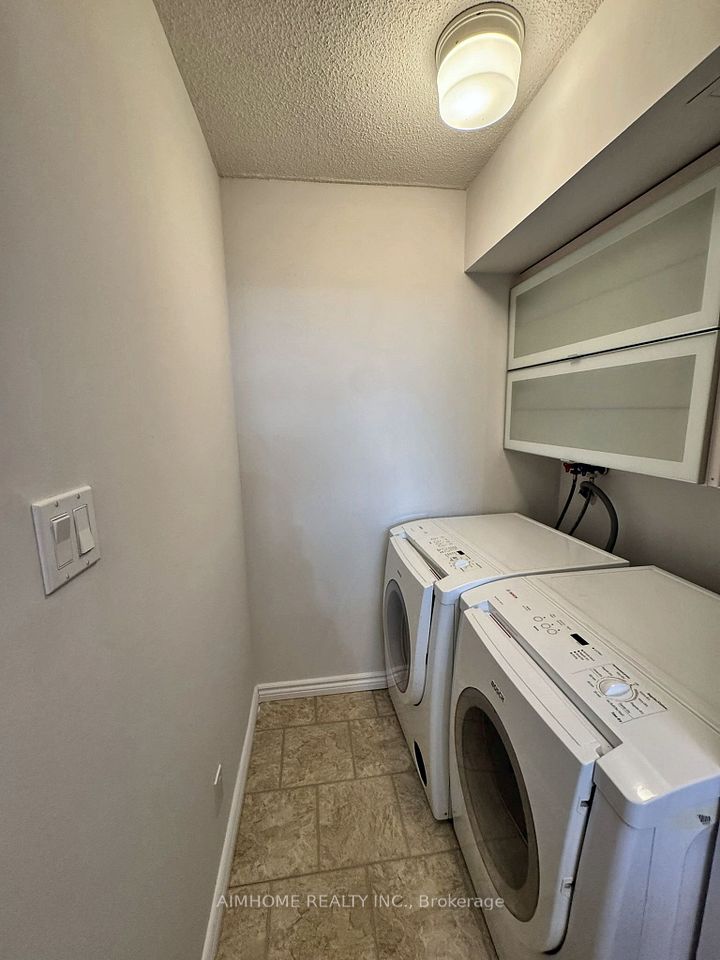 32 Clarissa Drive 1428, Richmond Hill, ON L4C 9R7 22