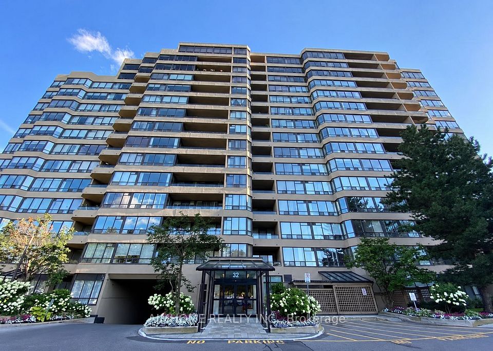 32 Clarissa Drive 1428, Richmond Hill, ON L4C 9R7 4