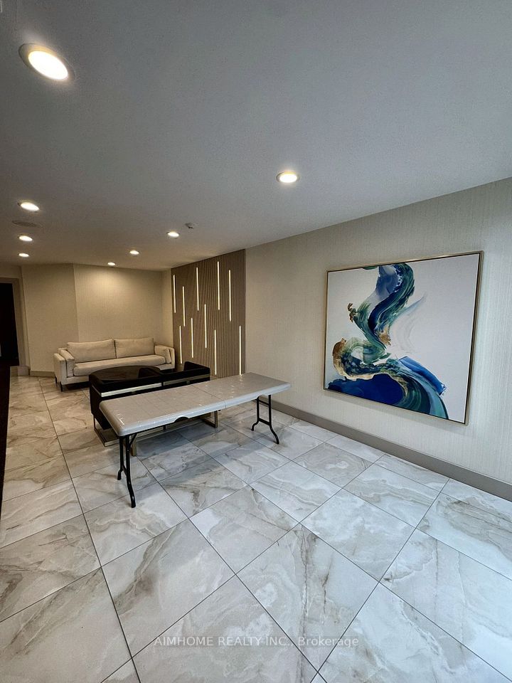 32 Clarissa Drive 1428, Richmond Hill, ON L4C 9R7 6