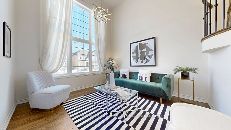 68 Alf Neely Way, Newmarket, ON L3Y 0C6 3