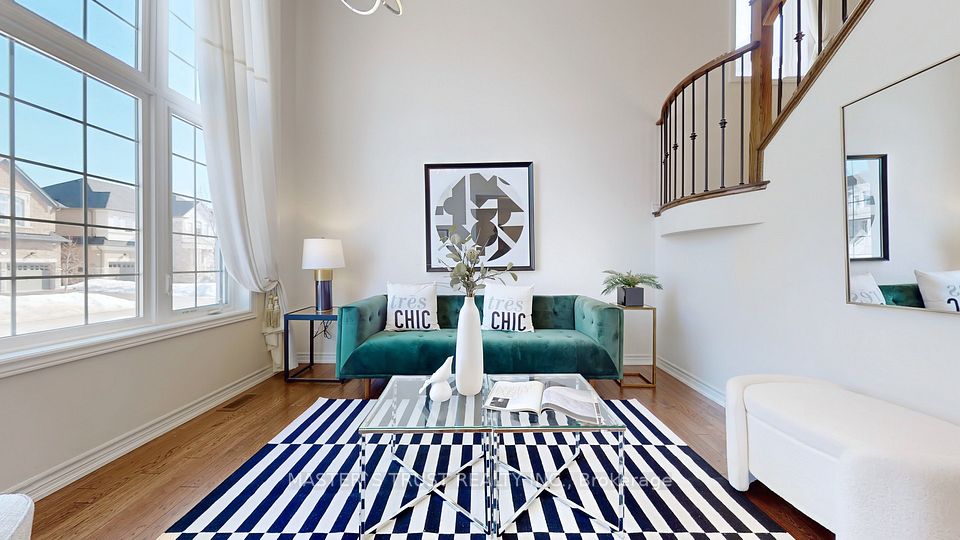 68 Alf Neely Way, Newmarket, ON L3Y 0C6 4