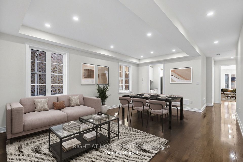 592 Mactier Drive, Vaughan, ON L4H 4L5 4
