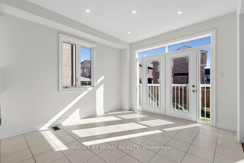 592 Mactier Drive, Vaughan, ON L4H 4L5 14