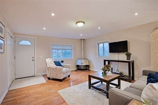 277 Pasadena Drive, Georgina, ON L4P 2Z1 8