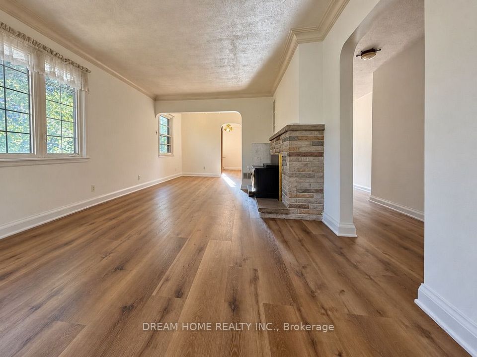 32 Davidson Drive, Vaughan, ON L4L 1M1 6
