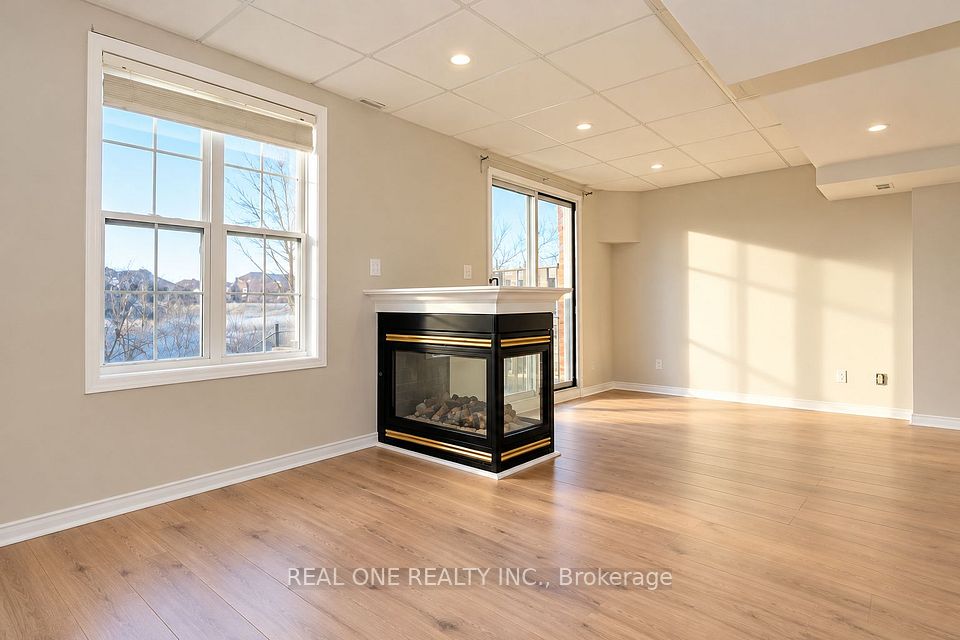 72 Milloy Place, Aurora, ON L4G 7L3 9