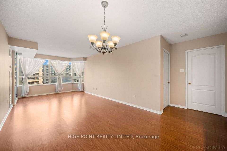 11 Townsgate Drive 915, Vaughan, ON L4J 8G4 10