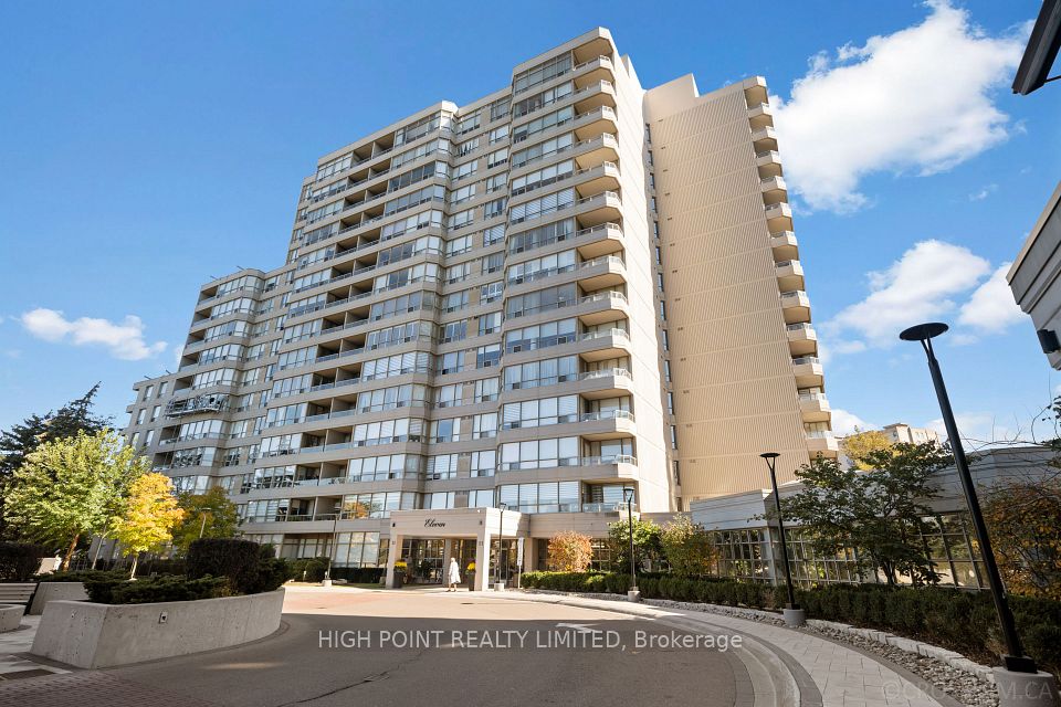 Condo Apartment at 11 Townsgate Drive 915, Vaughan, ON L4J 8G4