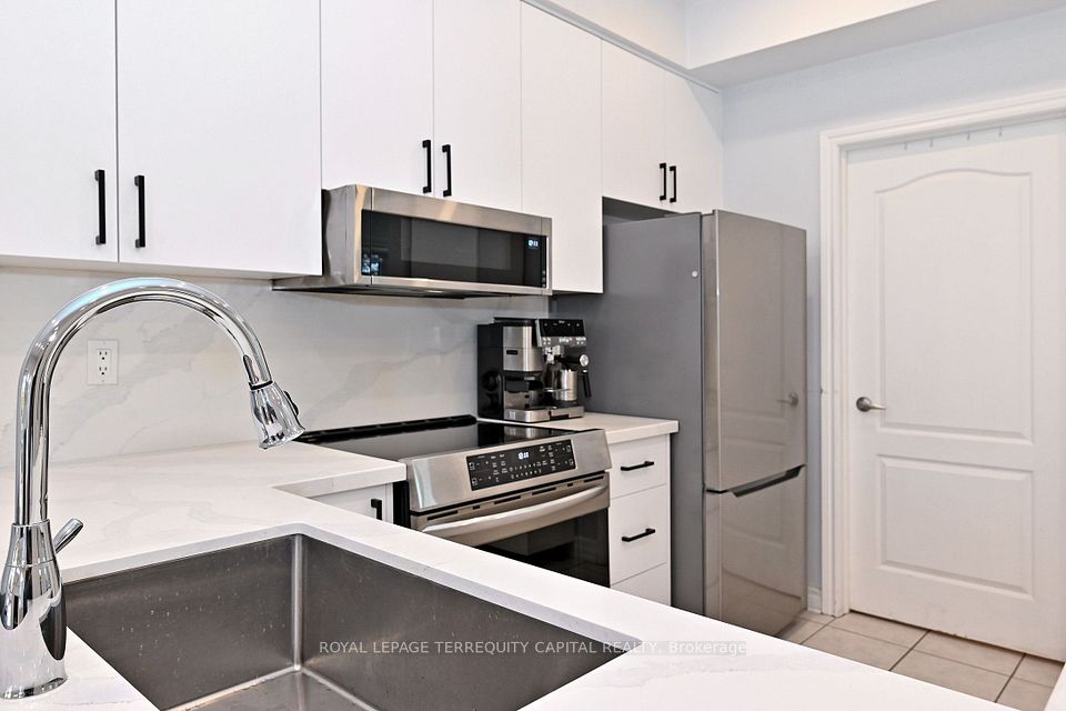 53 Lander Crescent, Vaughan, ON L4J 8V2 21