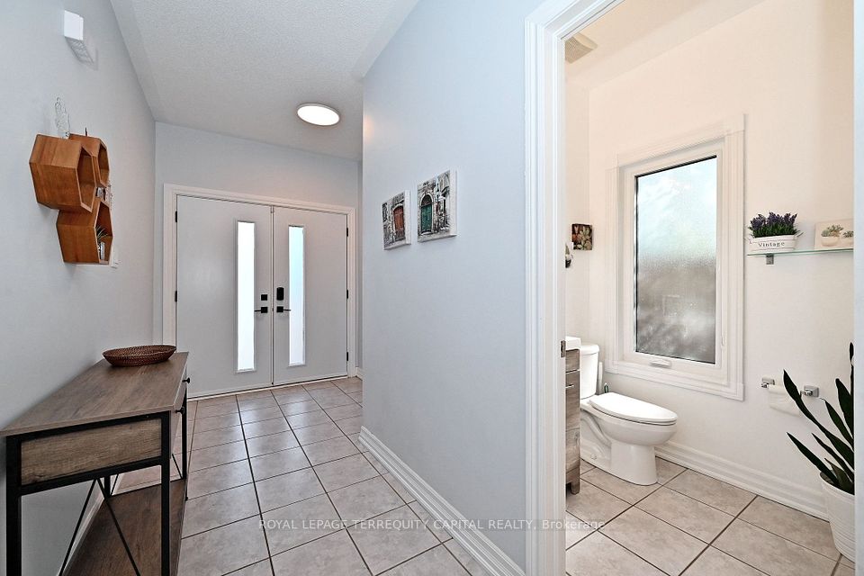 53 Lander Crescent, Vaughan, ON L4J 8V2 25