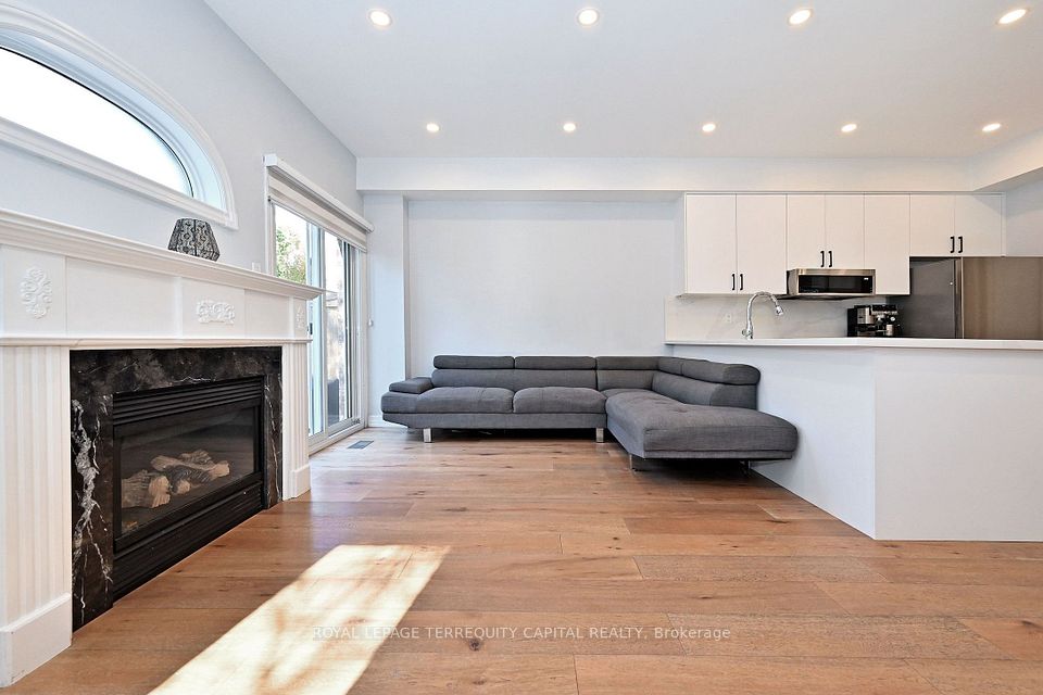 53 Lander Crescent, Vaughan, ON L4J 8V2 16
