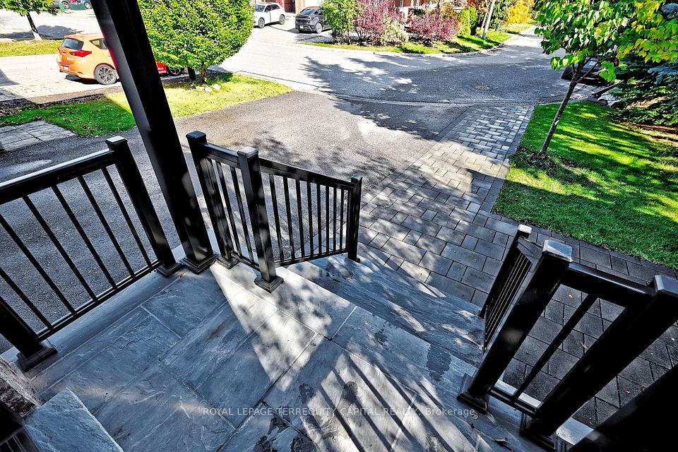 53 Lander Crescent, Vaughan, ON L4J 8V2 7