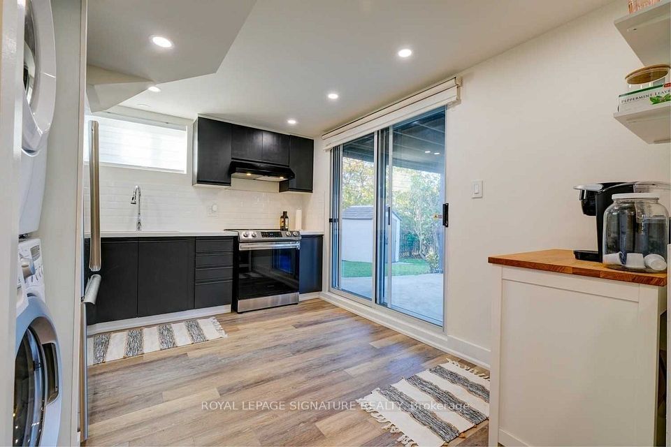 84 Whitburn Crescent Bsmt, Vaughan, ON L6A 1M7 10