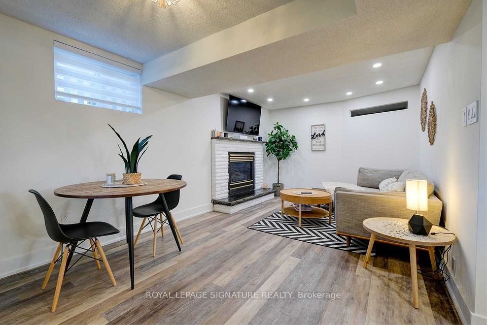 84 Whitburn Crescent Bsmt, Vaughan, ON L6A 1M7 13