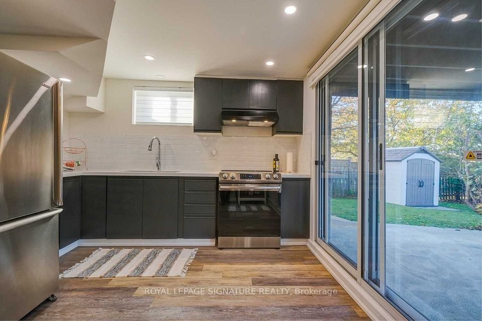 84 Whitburn Crescent Bsmt, Vaughan, ON L6A 1M7 9