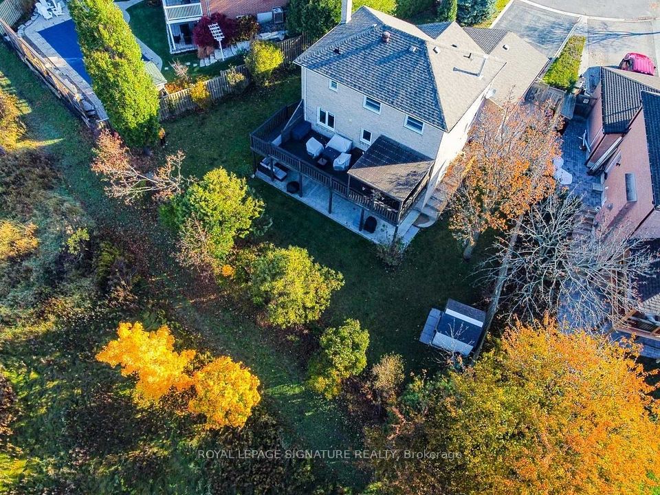84 Whitburn Crescent Bsmt, Vaughan, ON L6A 1M7 6