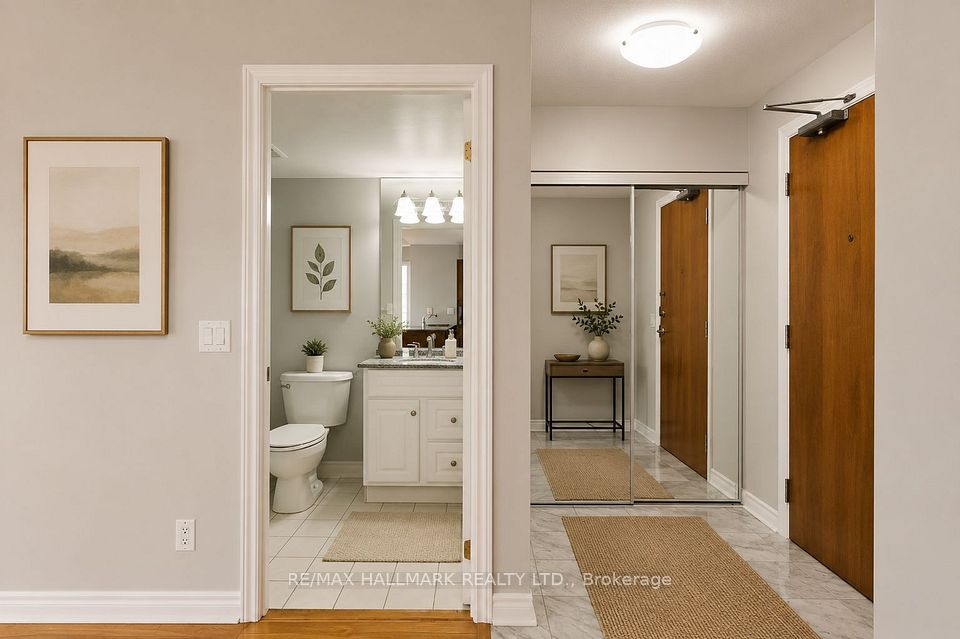 60 Disera Drive 307, Vaughan, ON L4J 9G1 4