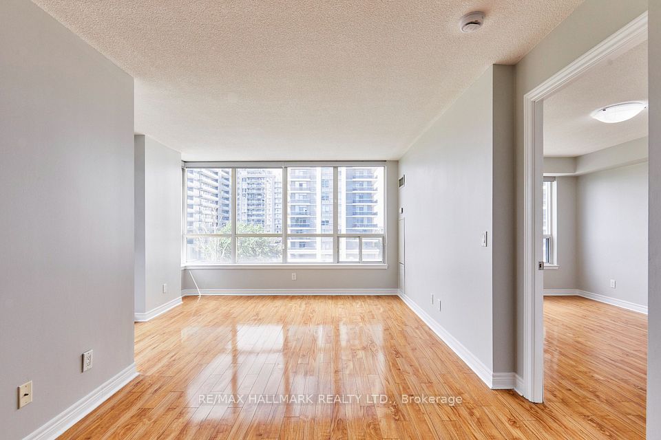 60 Disera Drive 307, Vaughan, ON L4J 9G1 20