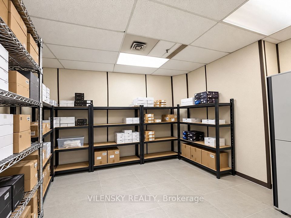 3300 Steeles Avenue W 8, Vaughan, ON L4K 2Y4 7
