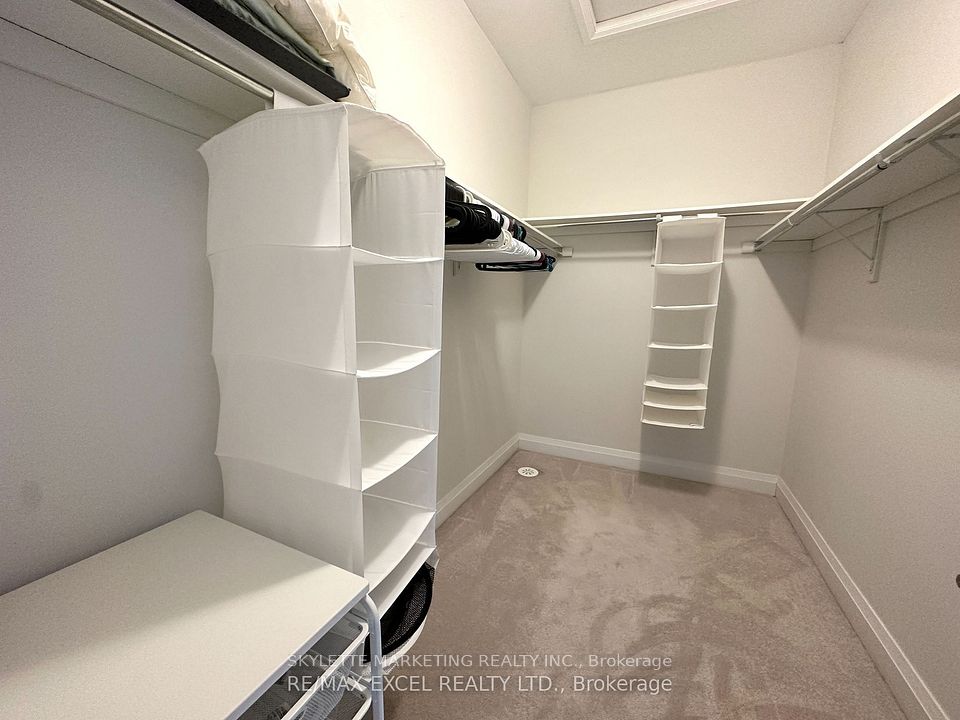 7 Caseley Way, Markham, ON L3R 1L4 8