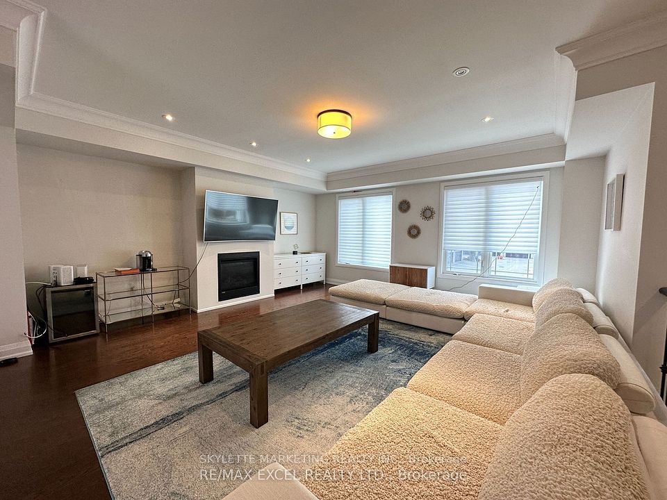 7 Caseley Way, Markham, ON L3R 1L4 3