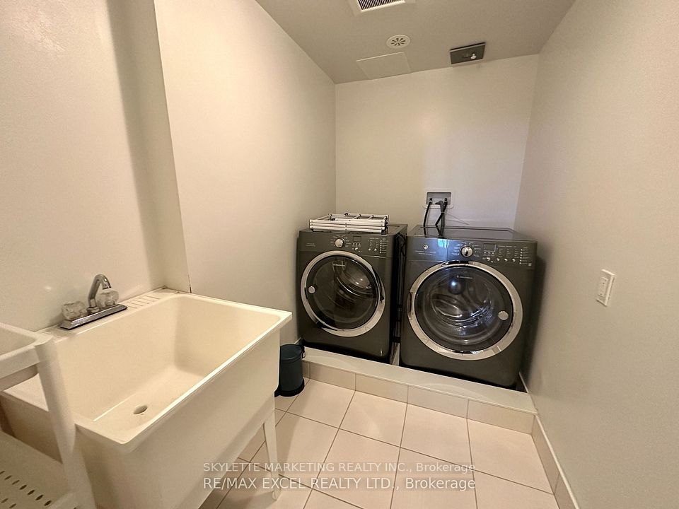 7 Caseley Way, Markham, ON L3R 1L4 15