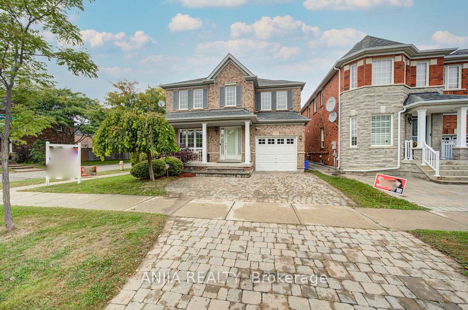Detached at 1 Aylesbury Gate, Markham, ON L6C 2R6