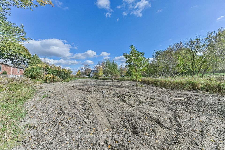 12689 Leslie Street, Richmond Hill, ON L4E 1A2 18