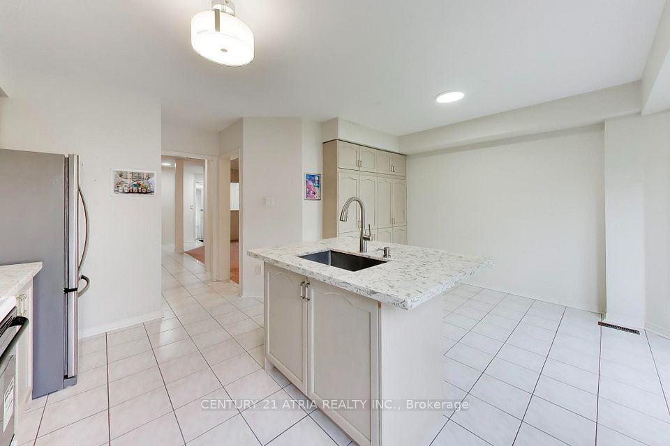 29 Indigo Street, Richmond Hill, ON L4S 1W1 3