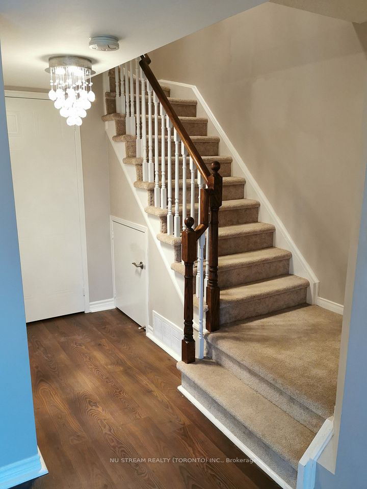 150 Chancery Road 91, Markham, ON L6E 0B9 13