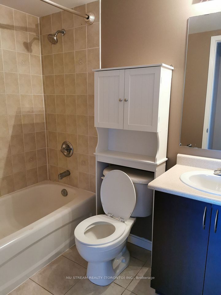150 Chancery Road 91, Markham, ON L6E 0B9 7