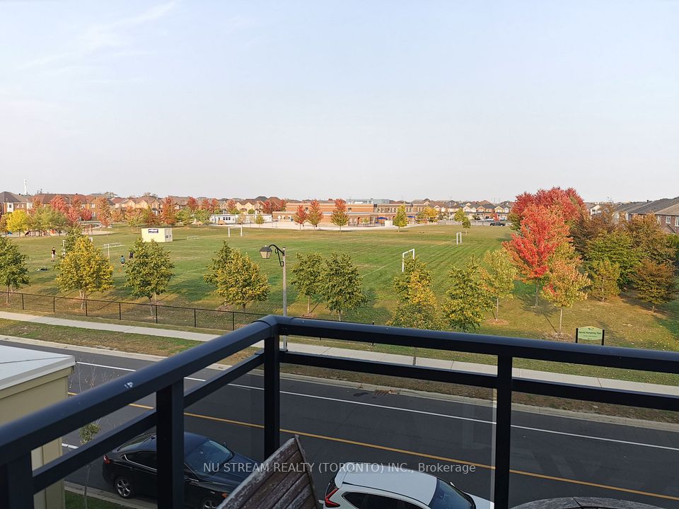 150 Chancery Road 91, Markham, ON L6E 0B9 4