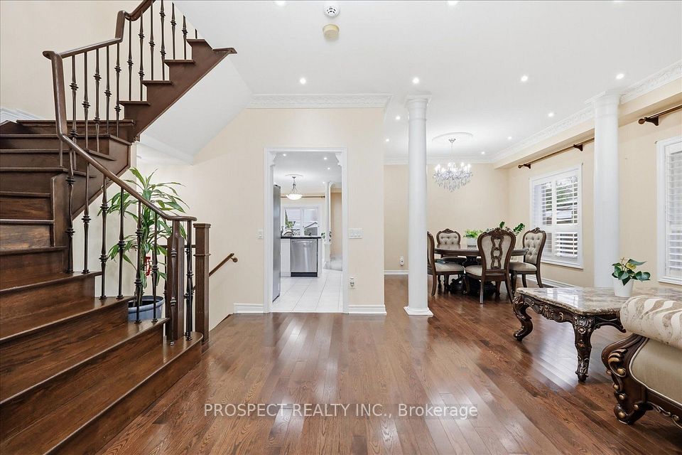 218 Sylwood Crescent, Vaughan, ON L6A 2P9 4
