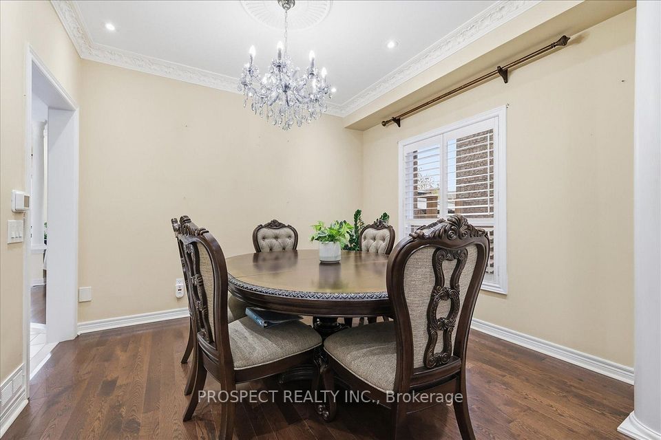 218 Sylwood Crescent, Vaughan, ON L6A 2P9 6