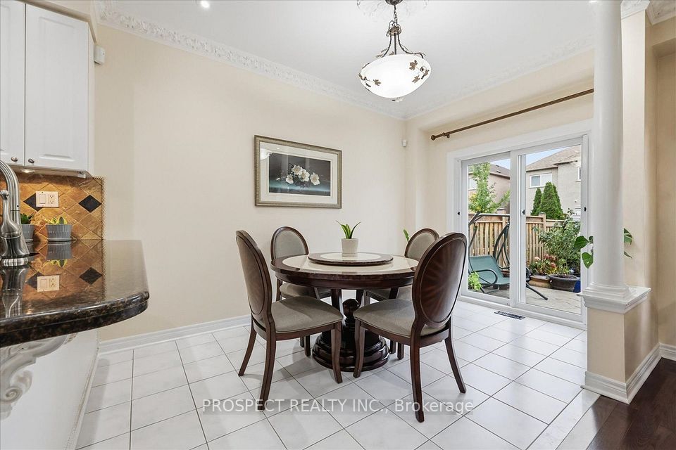 218 Sylwood Crescent, Vaughan, ON L6A 2P9 8