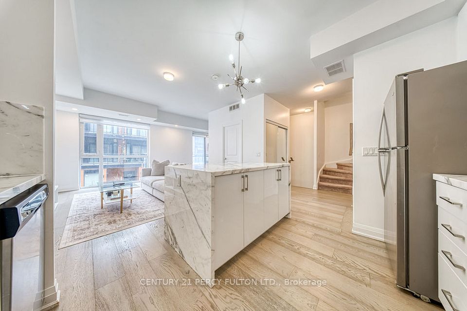 5289 Highway 7 D-803, Vaughan, ON L4L 0J1 9