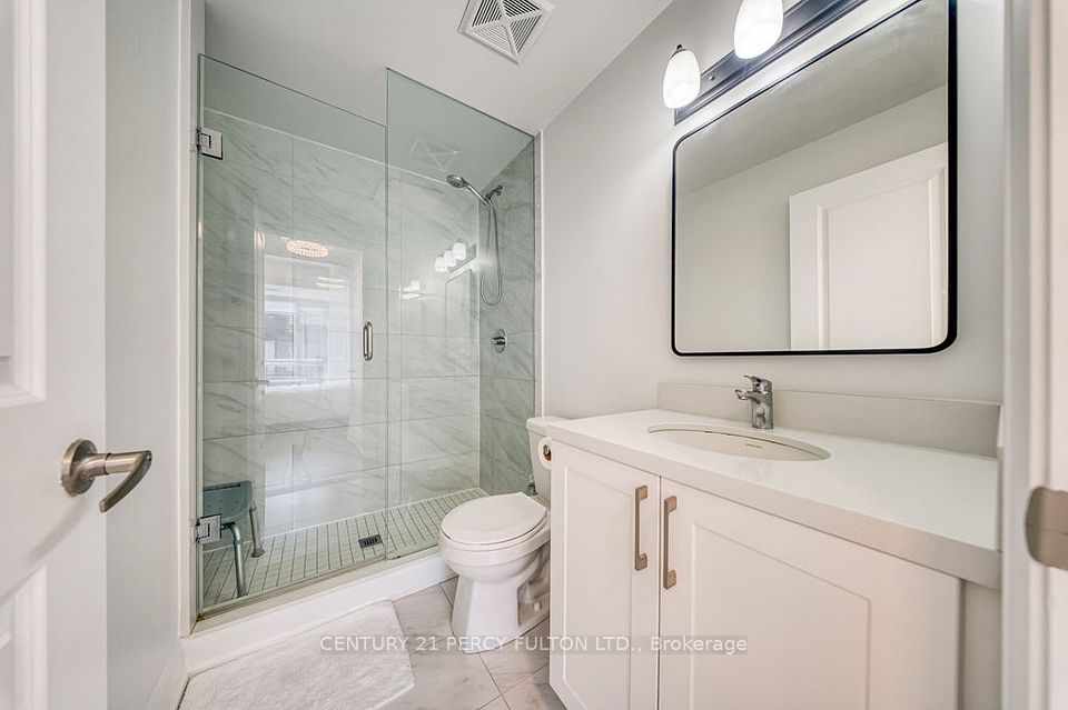 5289 Highway 7 D-803, Vaughan, ON L4L 0J1 24