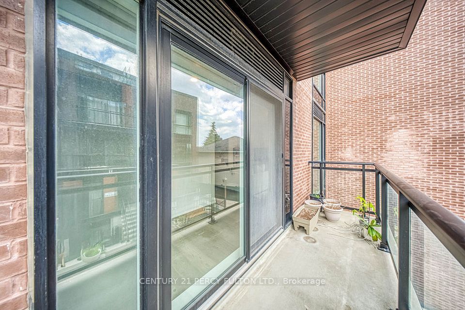 5289 Highway 7 D-803, Vaughan, ON L4L 0J1 16